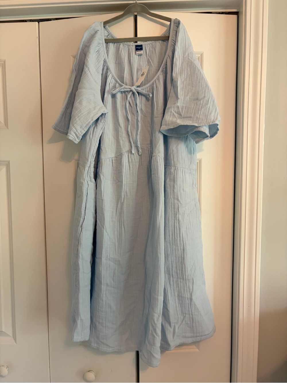 NWT Old Navy maternity dress, size medium